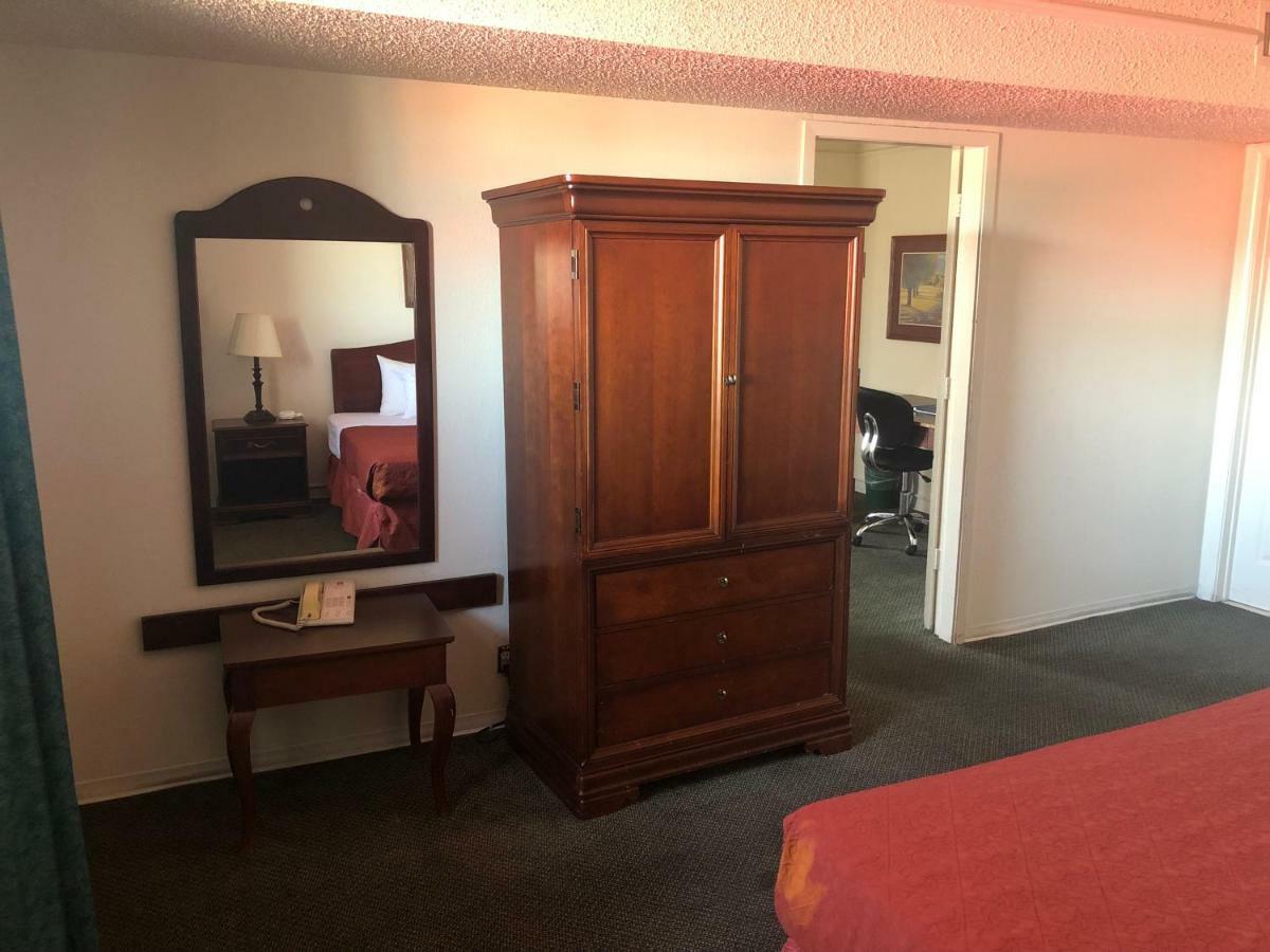 Americas Best Value Inn Denver Ngoại thất bức ảnh